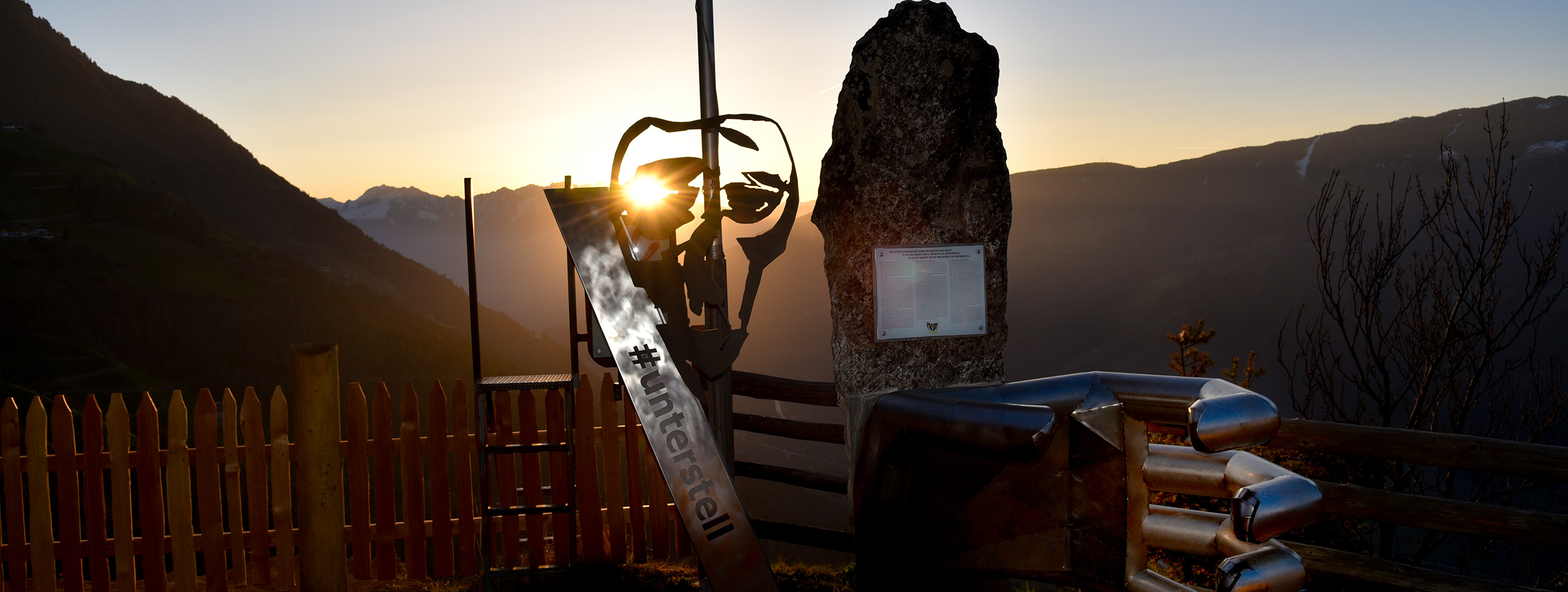 Aussichtsplattform Seilbahn Unterstell im Thermaldorf Naturns bei Meran in Südtirol